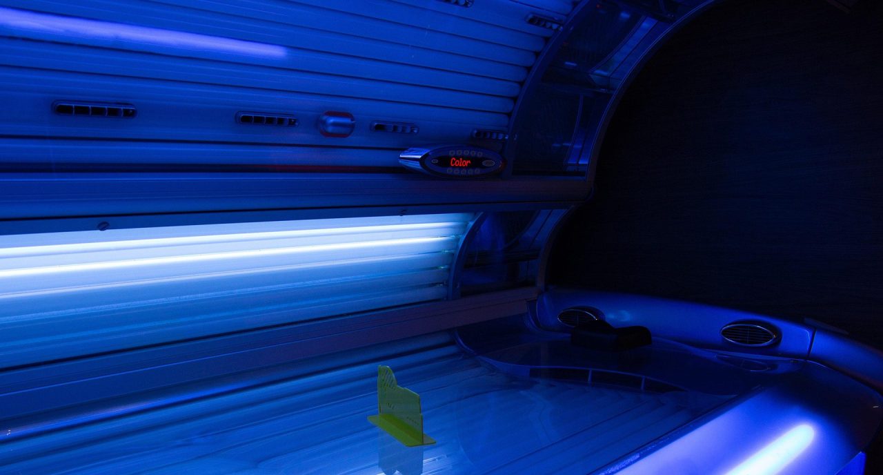 The Truth About Tanning Beds & Base Tans