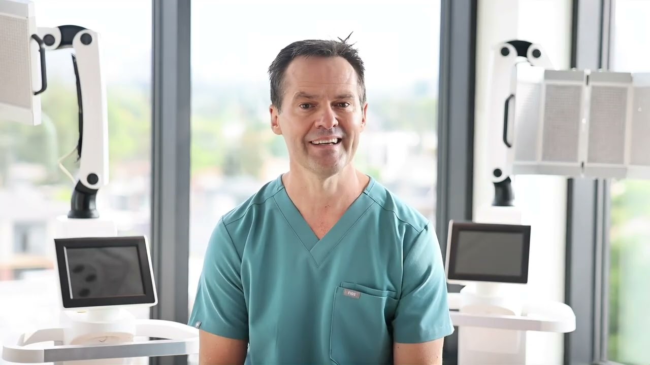 Topical Chemotherapy or Photodynamic Therapy for Precancerous Skin Lesions? — watch on YouTube (opens in a new tab)